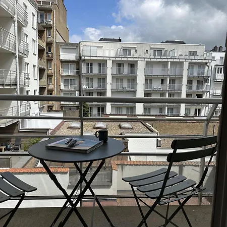 Appt Met Zijdelings Zeezicht Knokke-Heist